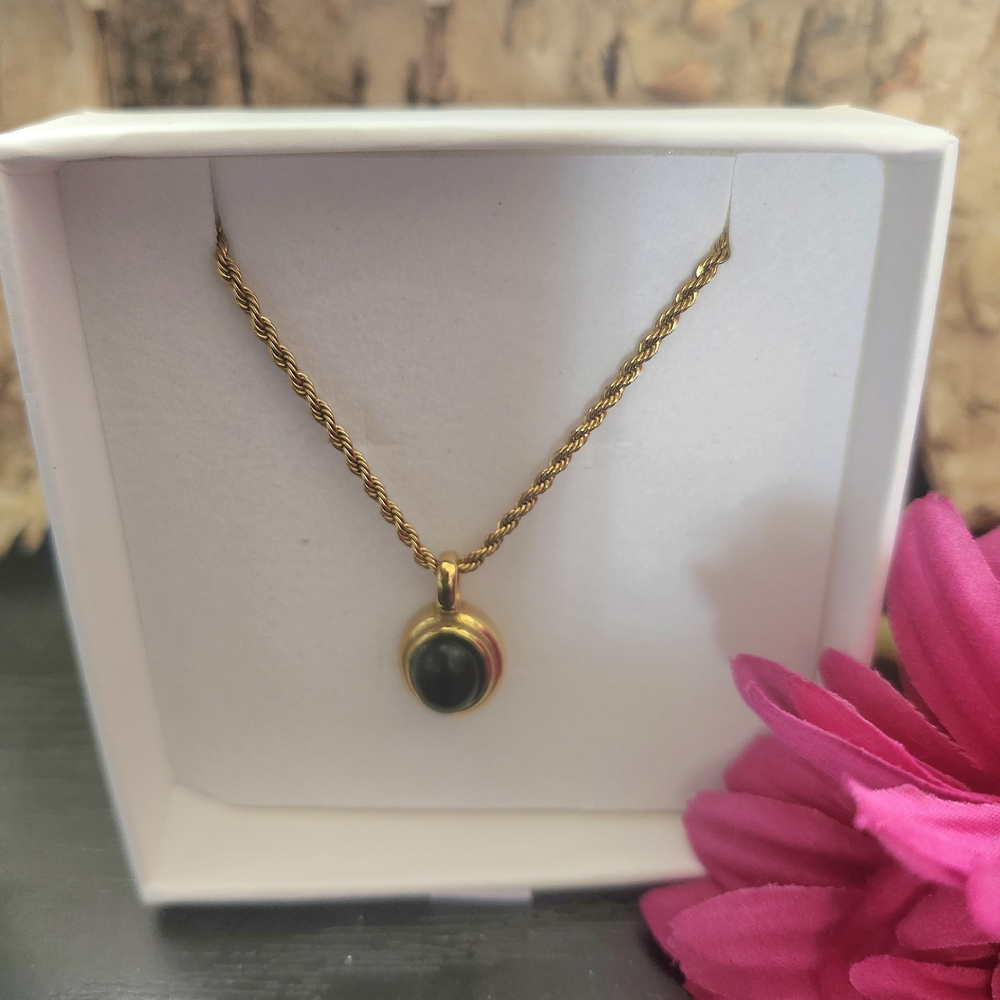 NEW Gold and Black Pendant Necklace